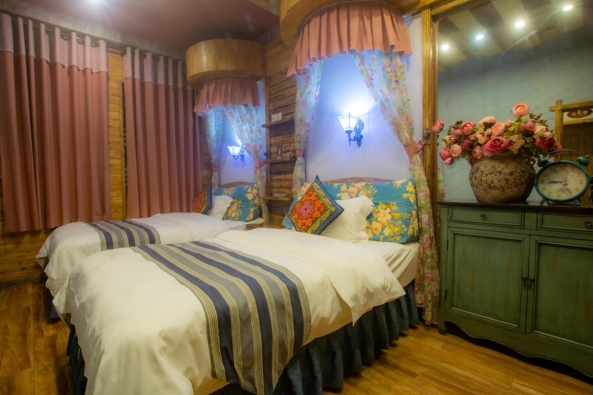 Floral Hotel - Baihui Living Zhangjiajie Zewnętrze zdjęcie